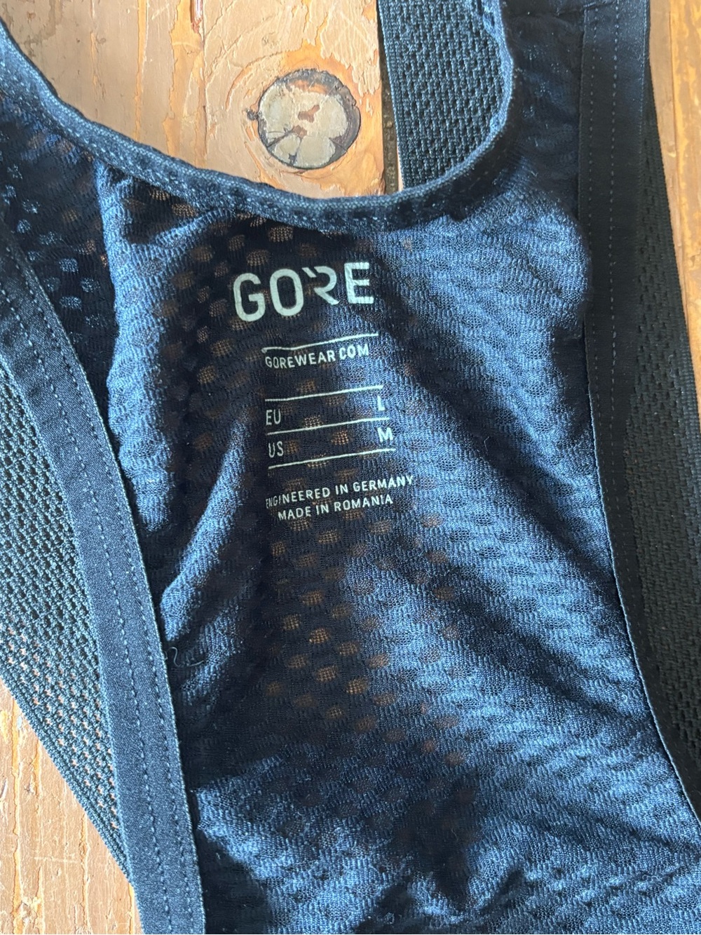 Gore Wear cycling bib shorts feature a branded mesh back panel for breathability - Picture 8 of 8